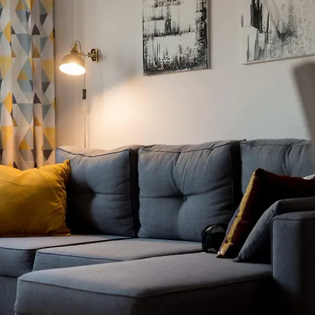 דירה Ochota Homely By Bookinghost *