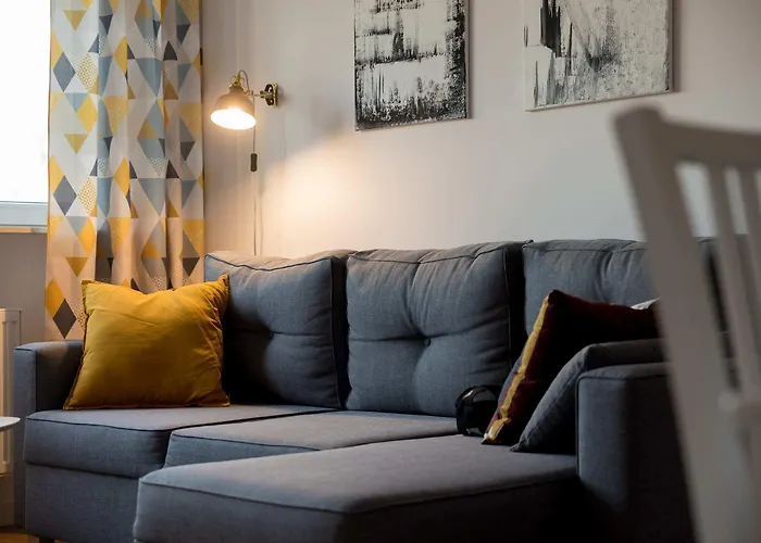 Apartment Ochota Homely By Bookinghost *