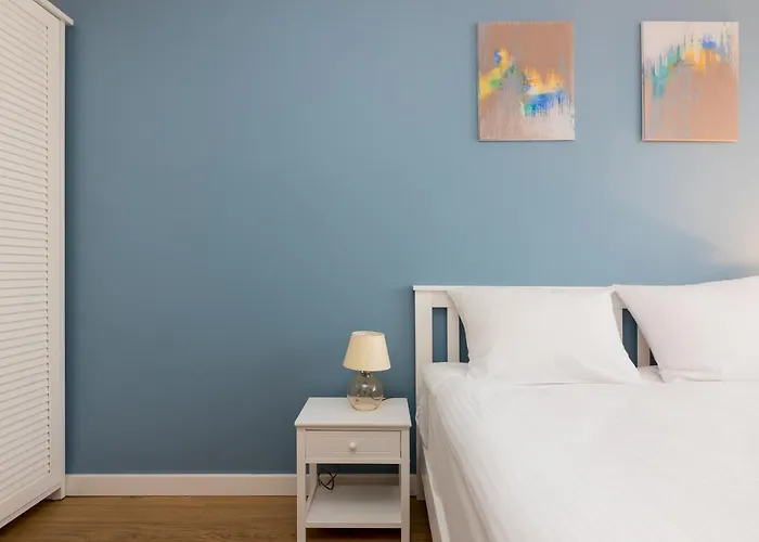 Apartment Ochota Homely By Bookinghost *