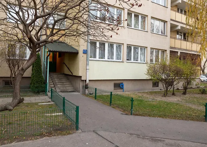 Ochota Homely By Bookinghost * Warsaw