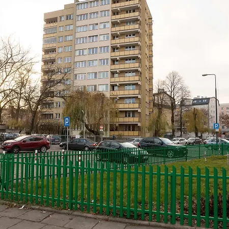 Appartement Ochota Homely By Bookinghost